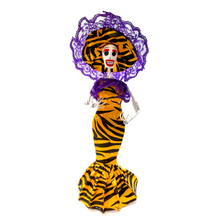 Load image into Gallery viewer, Mexican Handmade Paper Maché - La Calavera Catrina - Medium Art & Decor Muertolandia.com Estilo 6