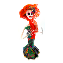 Load image into Gallery viewer, Mexican Handmade Paper Maché - La Calavera Catrina - Small Art & Decor Muertolandia.com Estilo Small 09