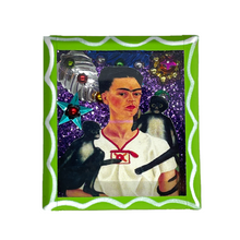 Load image into Gallery viewer, Handmade Square Shadow Box Nicho - Frida Photo Magnet Shadow Boxes Mexico Monkey Cat - Green Box