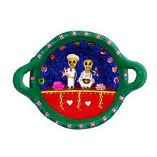 Load image into Gallery viewer, Handmade Mexican Cazuela Art - Jarochos Art & Decor Mexico Green Cazuela