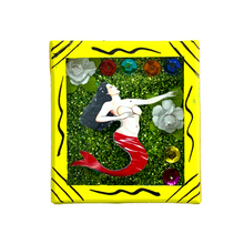 Load image into Gallery viewer, Handmade Wood Portrait Nicho Magnet - Loteria Images Shadow Boxes Mexico