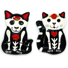 Load image into Gallery viewer, Día de Los Muertos - Black Ceramic Cat or Dog Plates Bar Goods Nuevetón