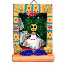 Load image into Gallery viewer, Handmade Shadow Box Nicho - Folklórico Dancer Shadow Boxes Mexico CC