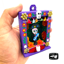 Load image into Gallery viewer, Handmade Shadow Box Nicho - 12 Días de Muertos Shadow Boxes Mexico CC