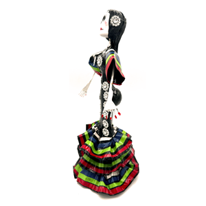 Mexican Handmade Paper Maché – Catrina Hijas de Jalisco – Tricolor de Mayra Art & Decor Muertolandia.com