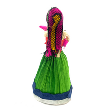 Load image into Gallery viewer, Handmade Mexican Corn Husk Tamal Madre Con Hija Doll