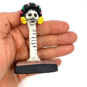 Handmade Mexican Catrina Figurine - Doña Beatriz Pescuezo